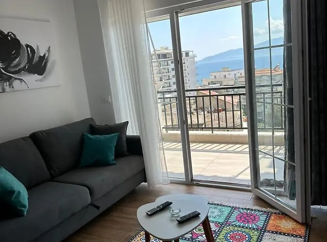 Luka Apartment In Sarande